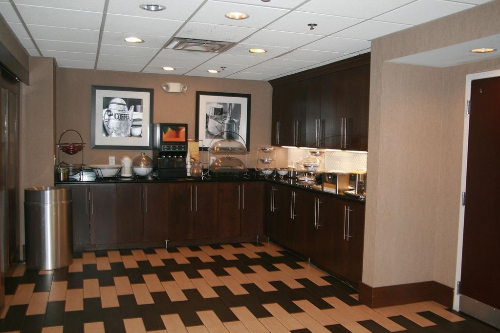 Hampton Inn & Suites Columbus Hilliard Ristorante foto